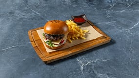 Meat N Roses Online Delivery | Δες εδώ όλο το μενού και παράγγειλε