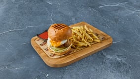 Meat N Roses Online Delivery | Δες εδώ όλο το μενού και παράγγειλε