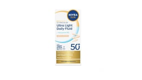 Nivea Sun UV Specialist Αντηλιακή Κρέμα Προσώπου Ultra Light Daily Fluid Ανοιχτή Απόχρωση SPF50+ 40ml
